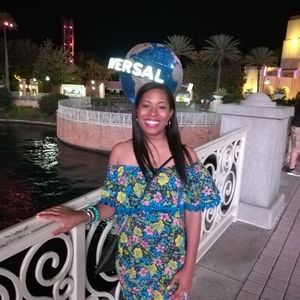 Meet your Posher, Monica